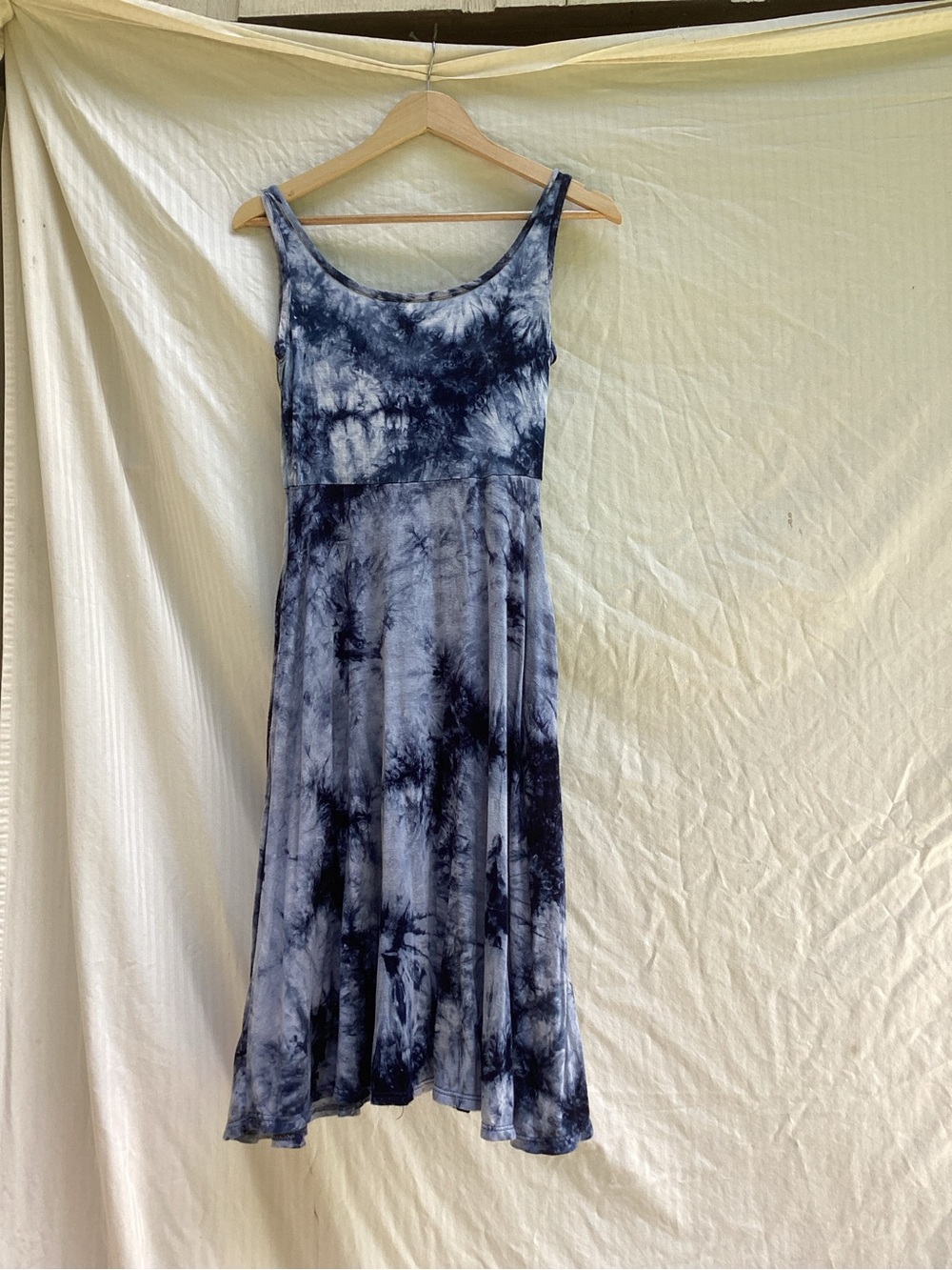 Olivia Rae Navy and Gray Tie-Dye Midi Dress, size small